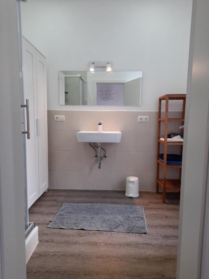 Ferienwohnung Am Geysirzentrum Andernach Esterno foto