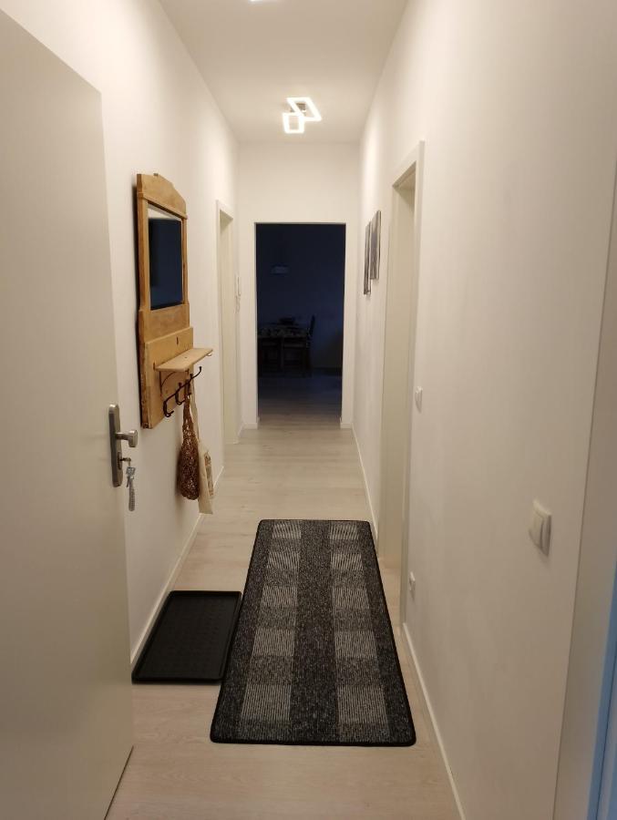 Ferienwohnung Am Geysirzentrum Andernach Esterno foto